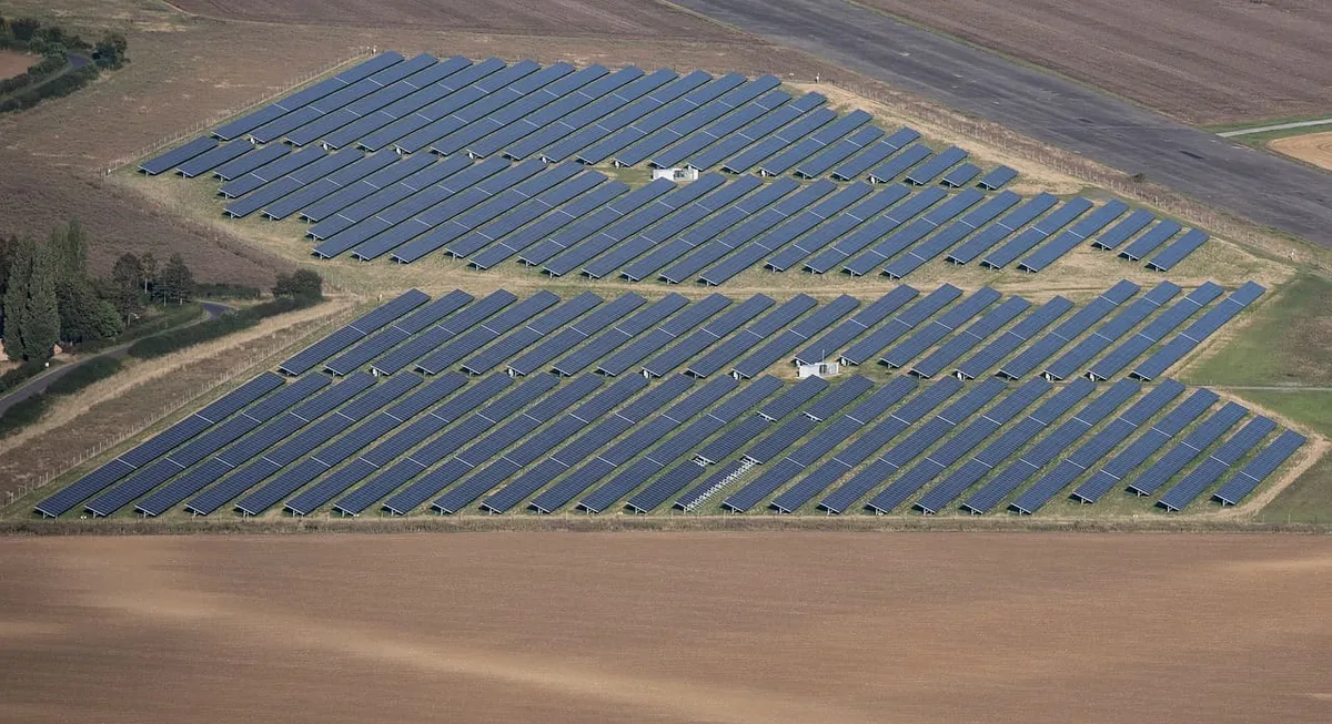 Inverter, microinverter, ottimizzatore di potenza dei pannelli solari – cosa sono e quale scegliere?